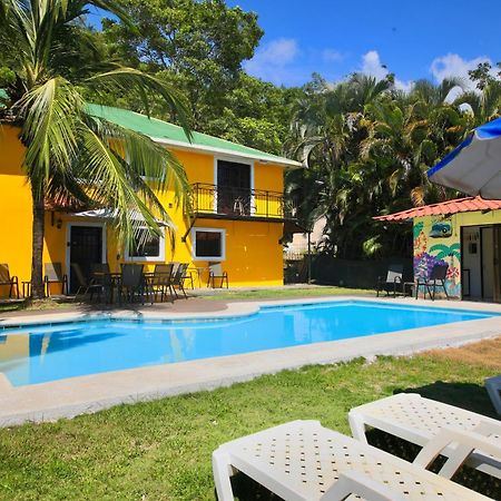 Wipeout Hostel Jaco Exterior photo