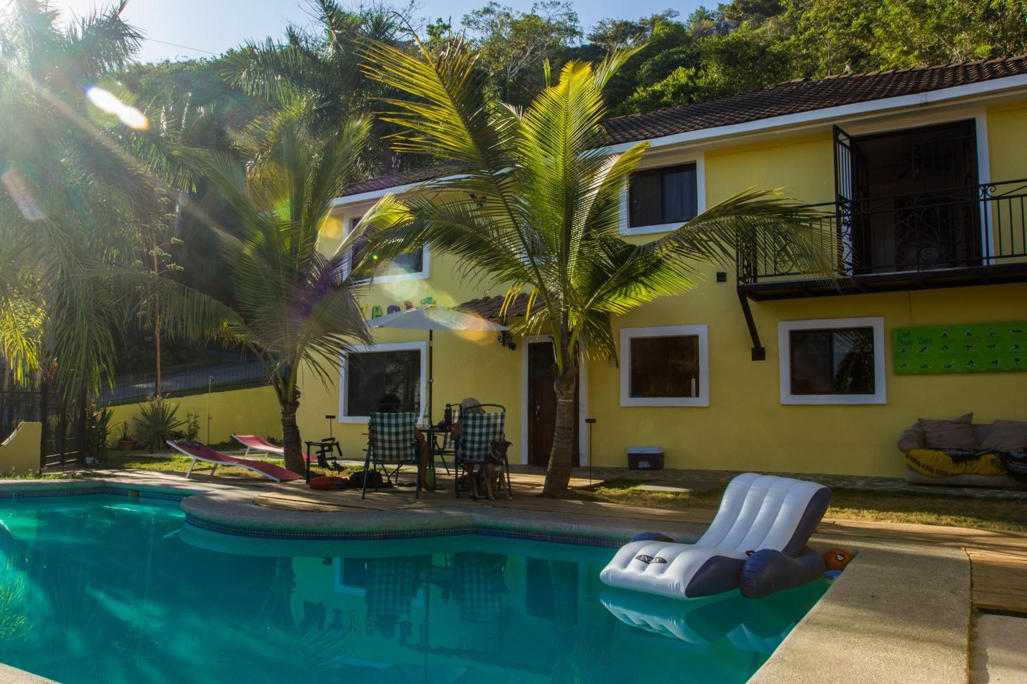 Wipeout Hostel Jaco Exterior photo