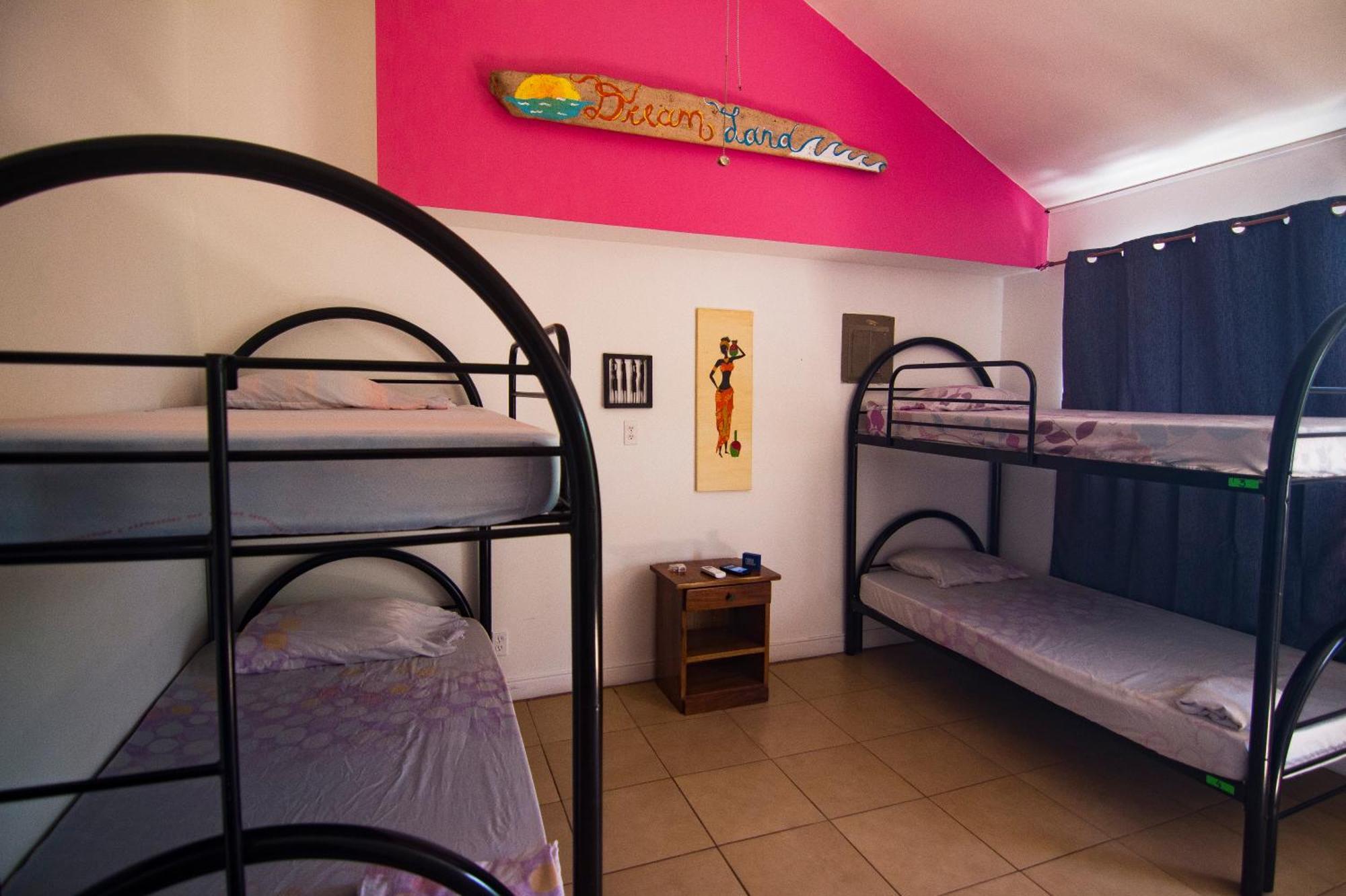 Wipeout Hostel Jaco Exterior photo