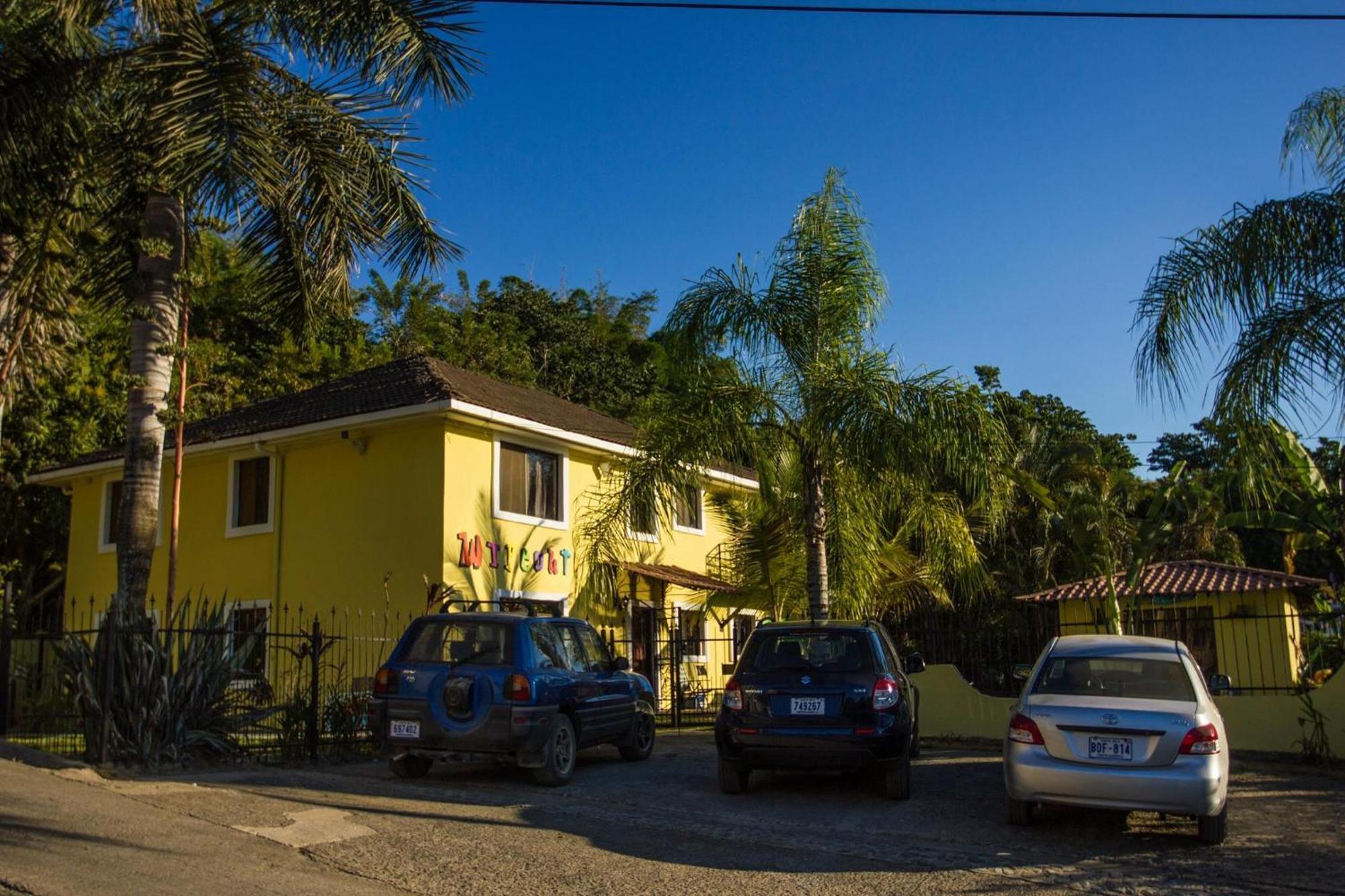 Wipeout Hostel Jaco Exterior photo